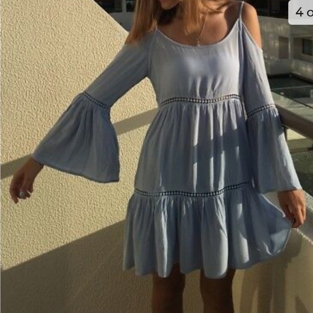 Cirana EUC beautiful cold shoulder dress with crochet insets w/ bell sle…